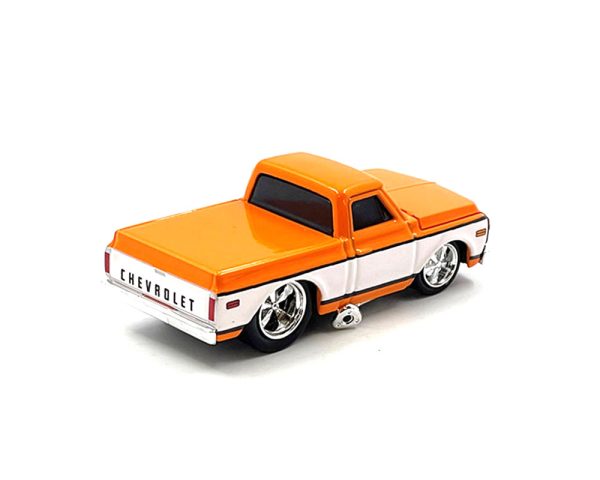 Muscle Machines 1:64 1972 Chevrolet C-10 Pick Up Limited Edition – White with Orange – Mijo Exclusives truck bed and rear bumper