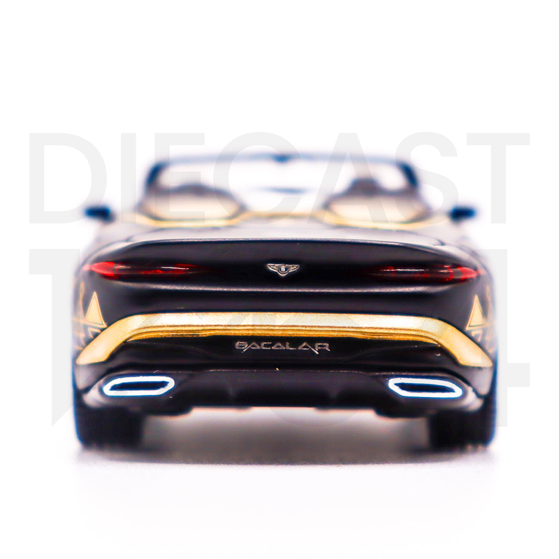 Mini GT 1:64 Bentley Mulliner Bacalar rear bumper and trunk 2023 Christmas Limited Edition 9999 pieces retail packaging