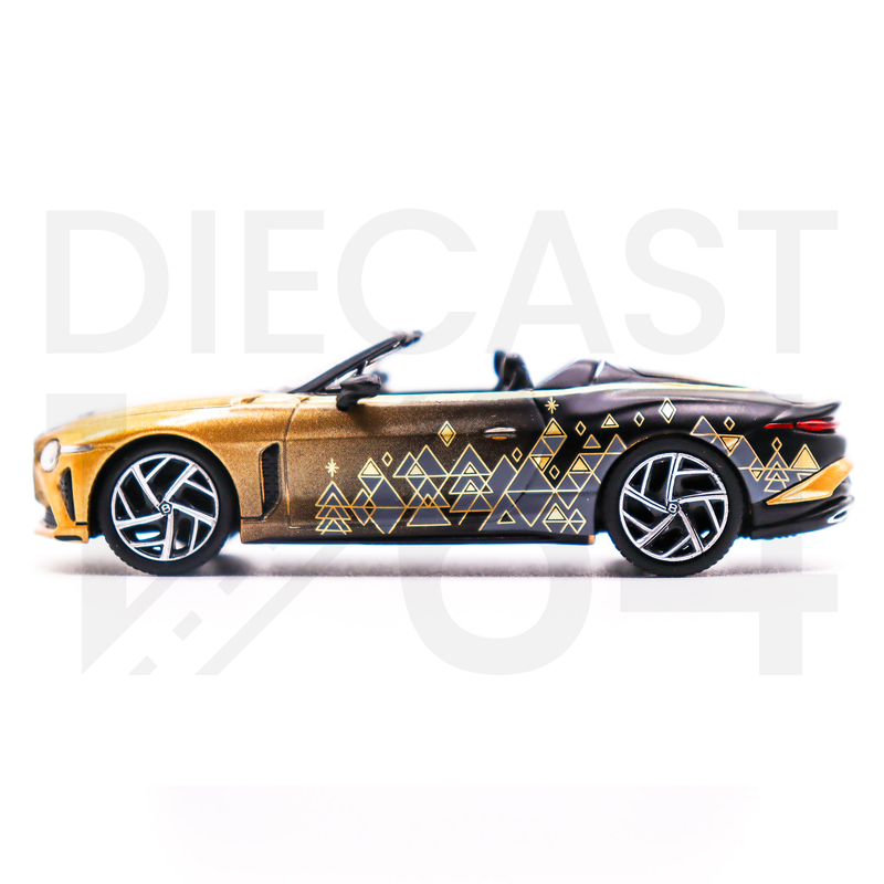 Mini GT 1:64 Bentley Mulliner Bacalar 2023 Christmas Limited Edition driver side door 9999 pieces retail packaging