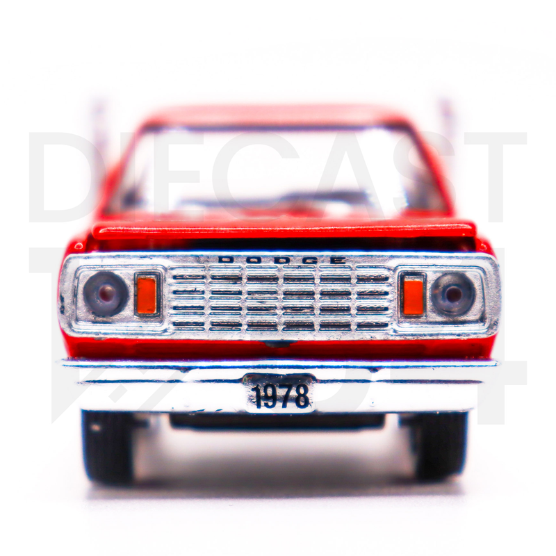 M2 Machines 1:64 1978 Dodge Adventure 150 Li’l Red Express Truck- Red Sweetheart front bumper and grille – Hobby Exclusive