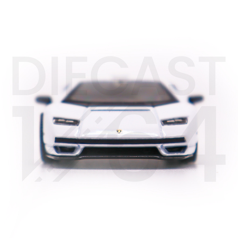 Mini GT 1:64 Lamborghini Countach LPI 800-4 driver front bumper – Bianco Siderale – Mijo Exclusives
