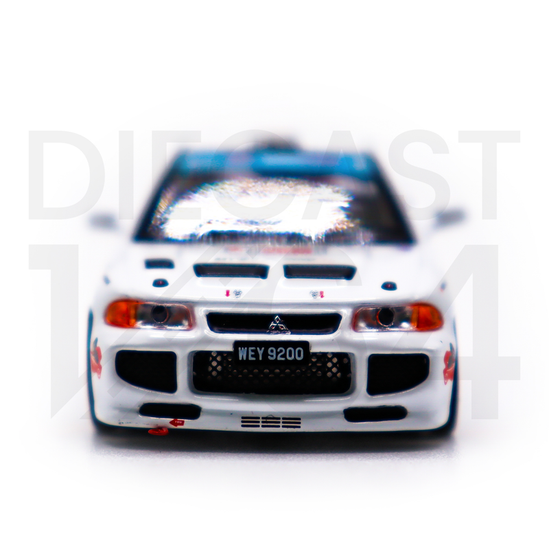 Inno64 Mitsubishi Lancer Evolution III - Trackerz Racing front bumper and mesh grille