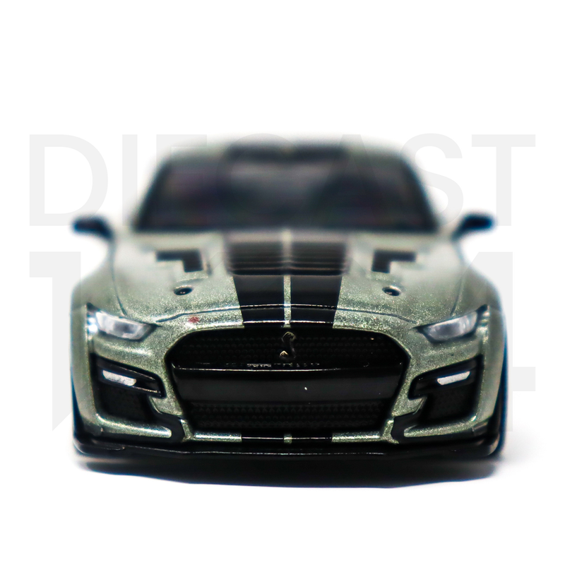 Mini GT 1:64 Shelby GT500 SE Widebody – Pepper Gray Metallic – Mijo Exclusives front bumper