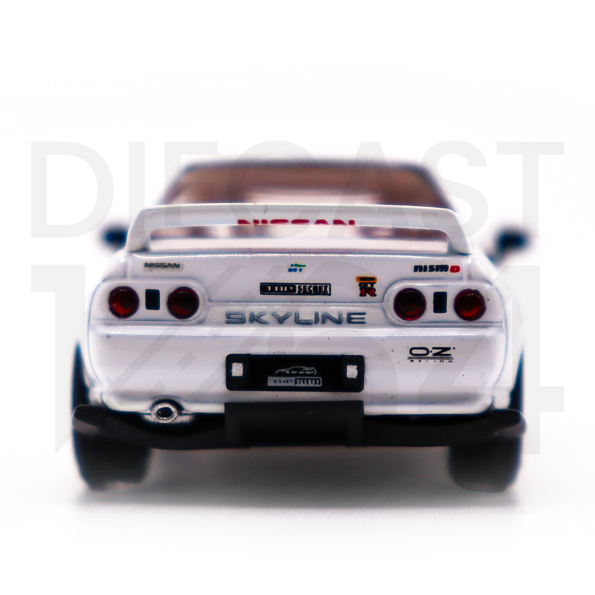 MINI GT Skyline GTR (R32) ホワイトTOP Secret $_57.JPG?set_id=880000500F