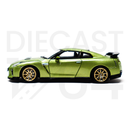 Inno64 Nissan GT-R (R35) - Millenium Jade driver side door and wheels